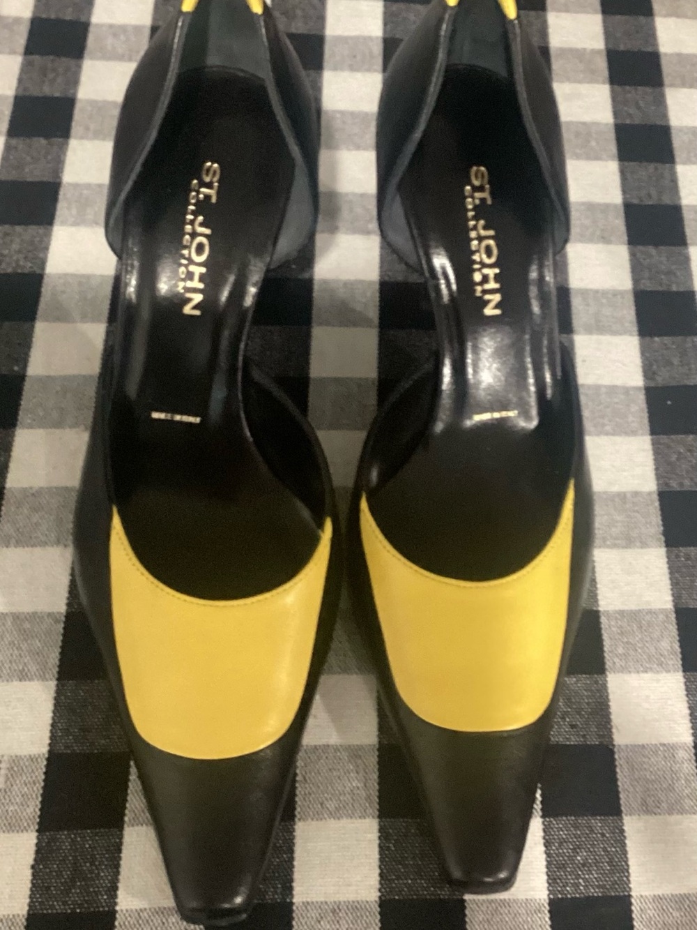 St. John Black and Yellow Two-Tone Leather Pumps